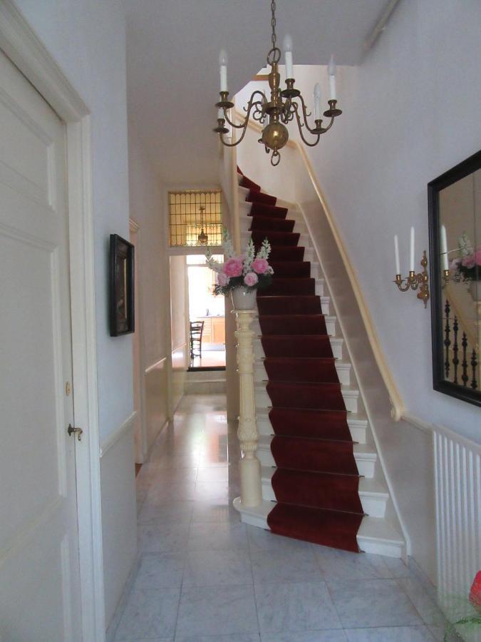 Emma'S B&B Хага Екстериор снимка