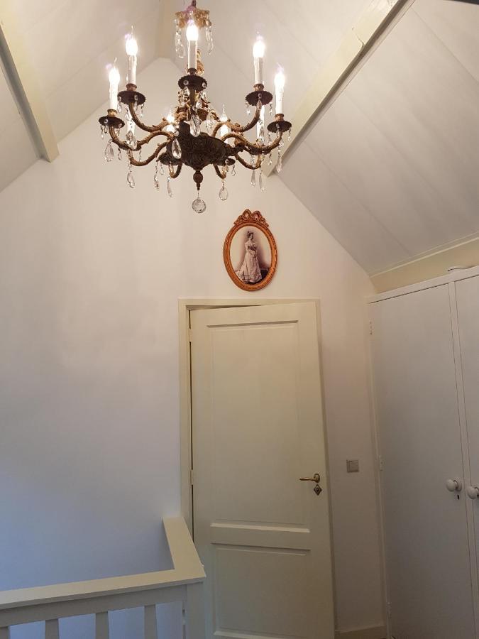 Emma'S B&B Хага Екстериор снимка