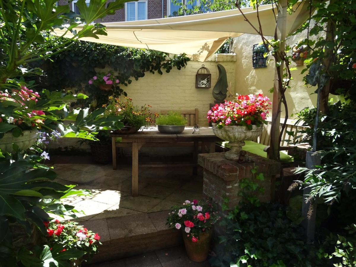 Emma'S B&B Хага Екстериор снимка