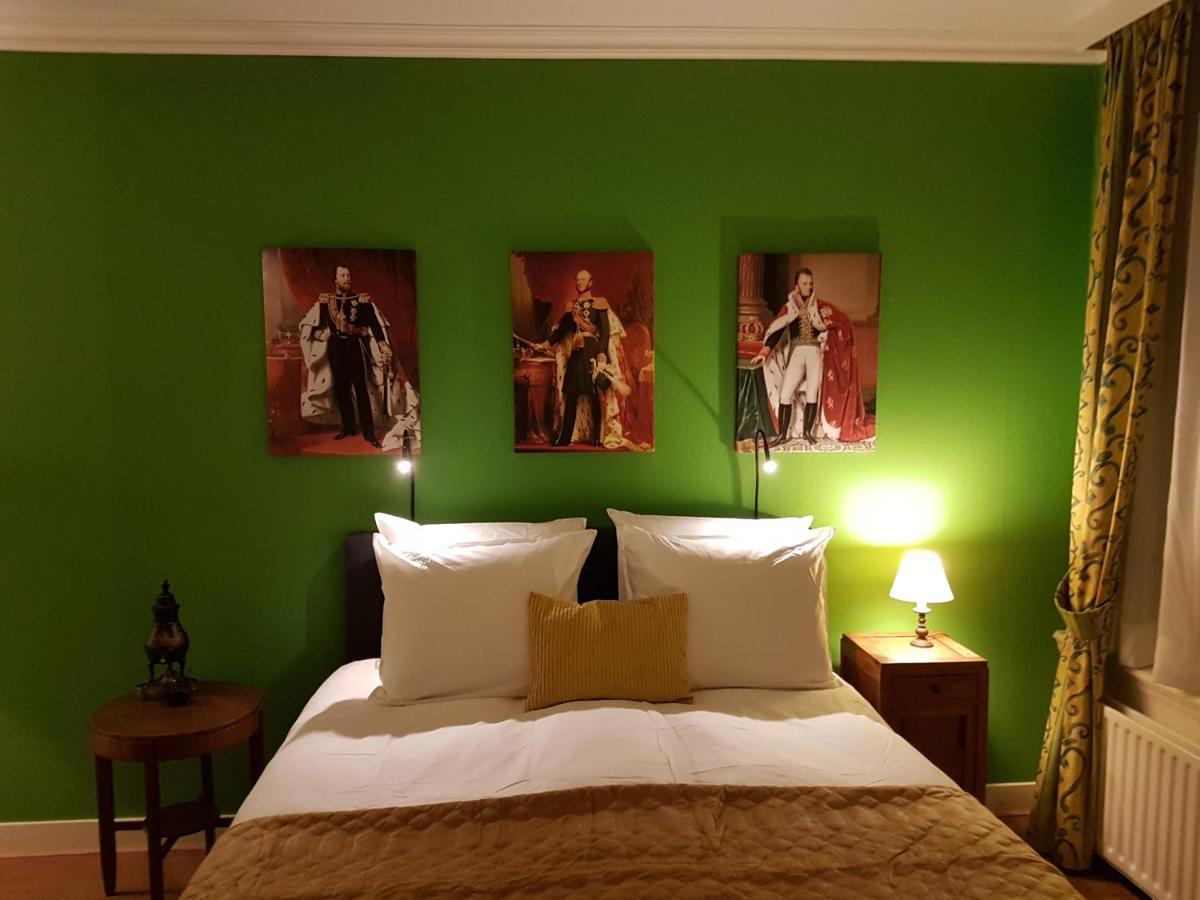 Emma'S B&B Хага Екстериор снимка